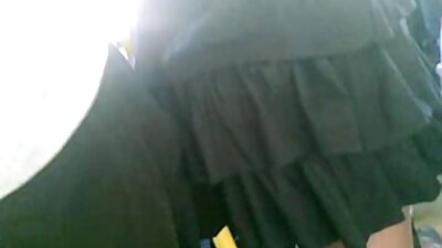 Rondborstige webcam amateur pronkt met haar lichaam tiener meisje neuken