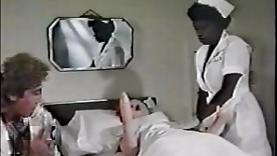 Cuckold interraciaal man neukt meisje kijken naar vrouw die haar fantasie vervult