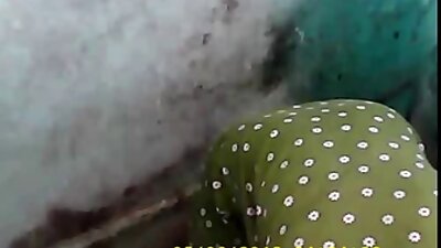 Mollige sletvrouw wordt geneukt door opgehangen zwarte bros in al haar jongen en meisje neuken gaten